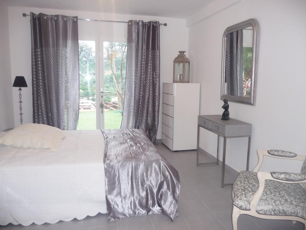 Liyaroyce Apartment Cavalaire-sur-Mer Room photo